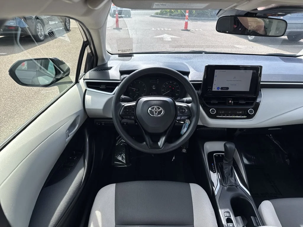 Used 2025  Toyota LE image 11