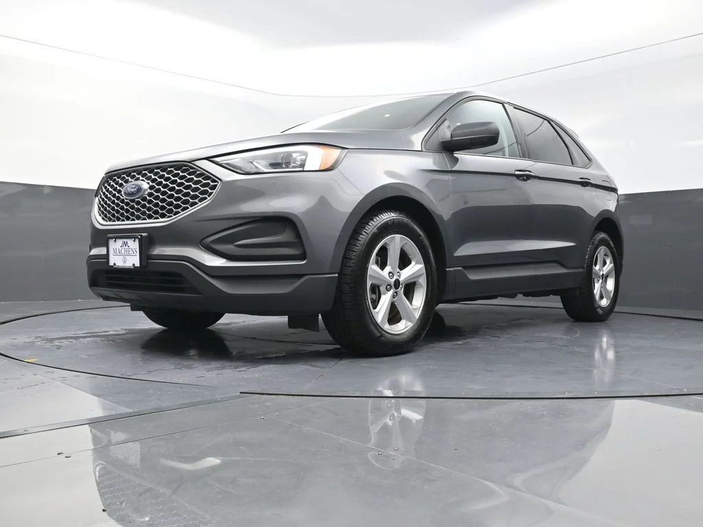 Used 2023 Gray Ford SE image 25