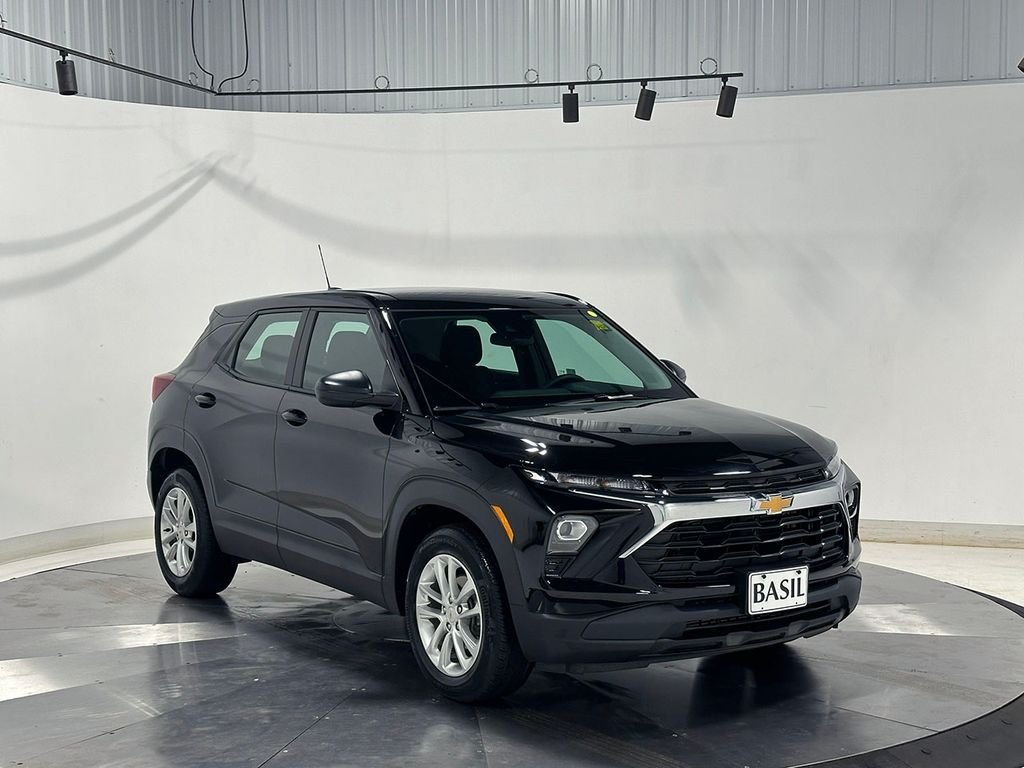 Used 2024 Black Chevrolet LS image 37