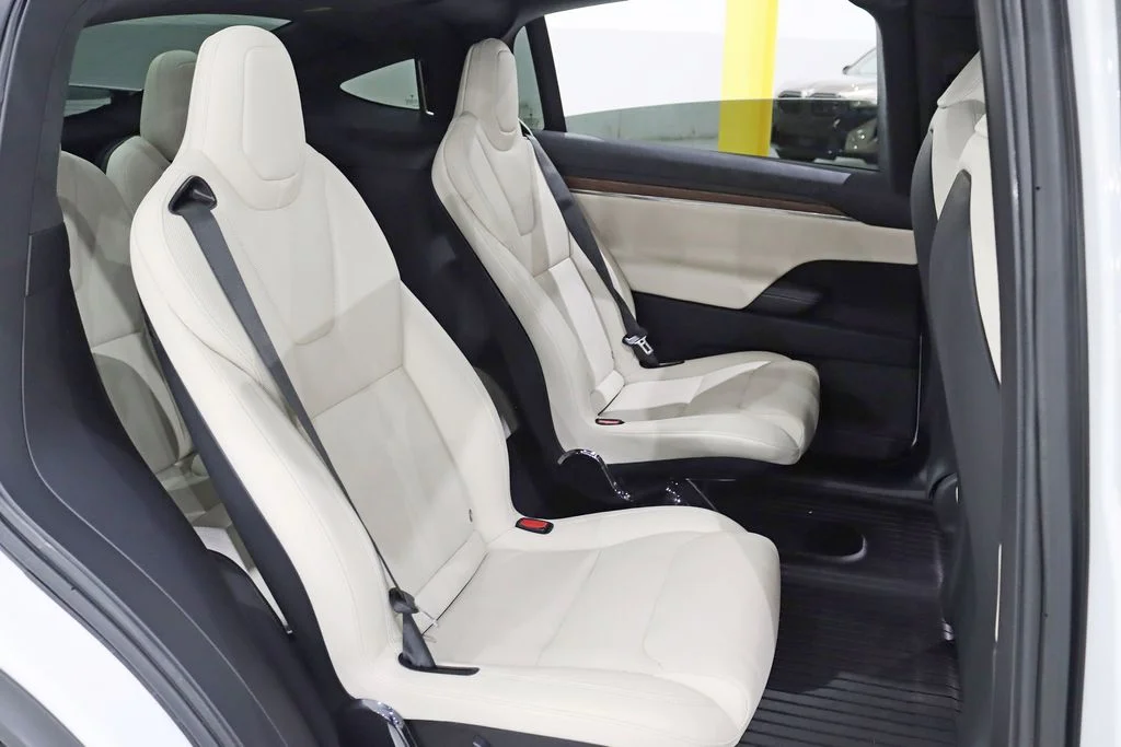 2022 Tesla Model X Base