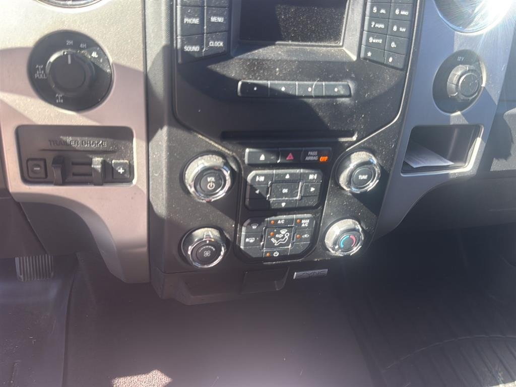 Used 2013 Tuxedo Black Metallic Ford XLT image 15