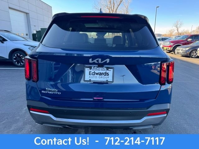 2025 Kia Sorento S - Photo 8