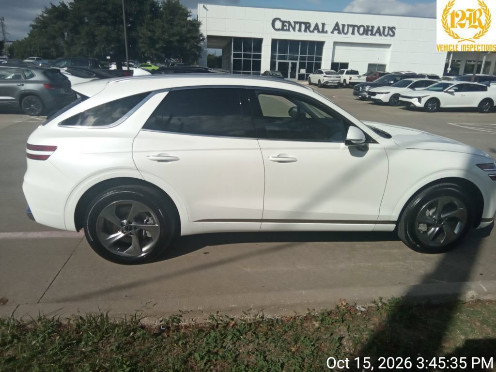 Used 2026 White Genesis 2.5T image 7