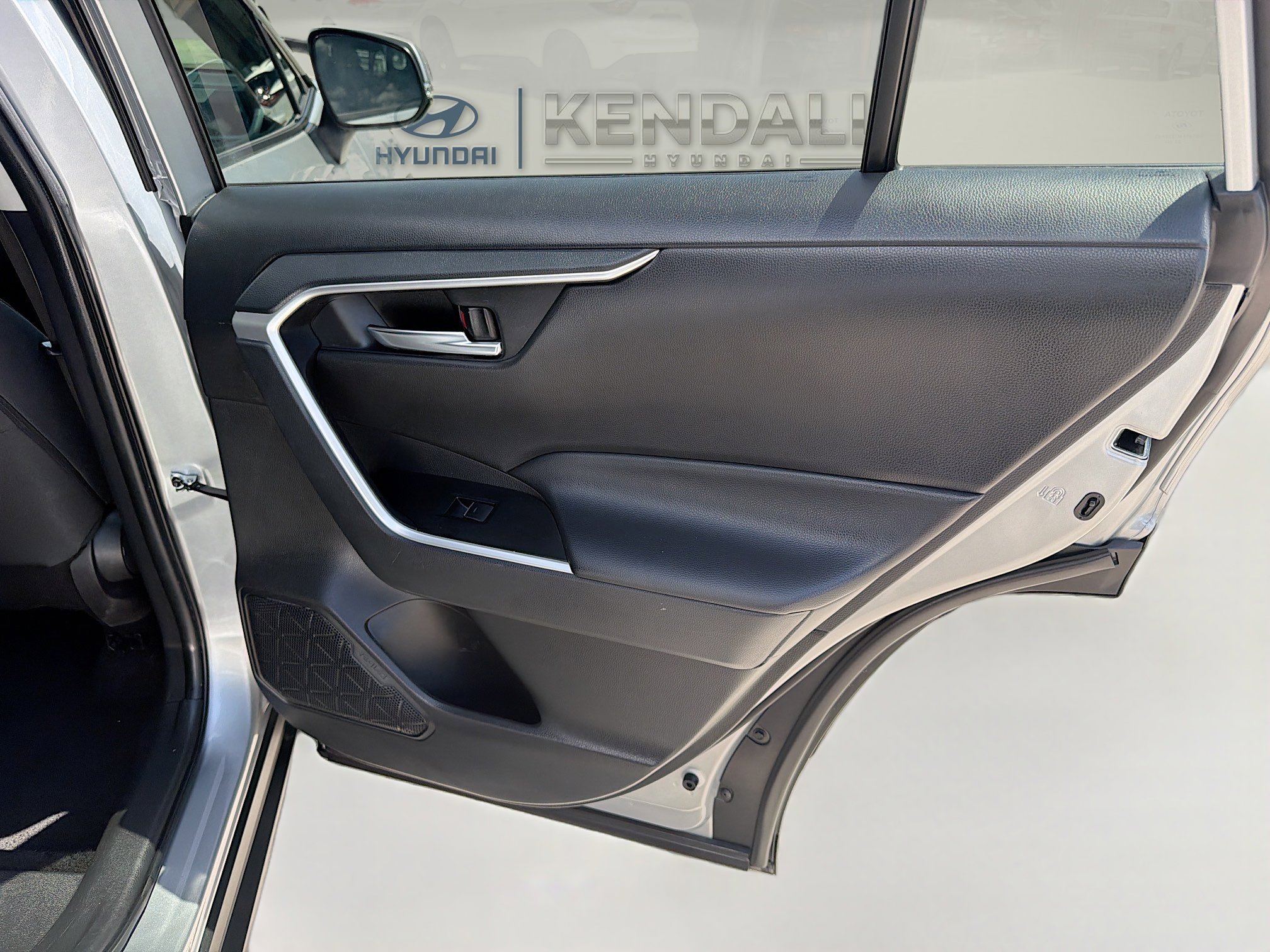 Used 2024 Silver Sky Metallic Toyota XLE image 26