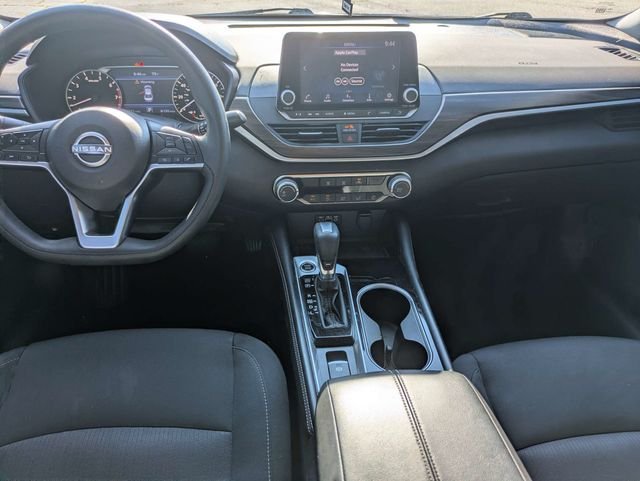 Used 2023  Nissan 2.5 SV image 12