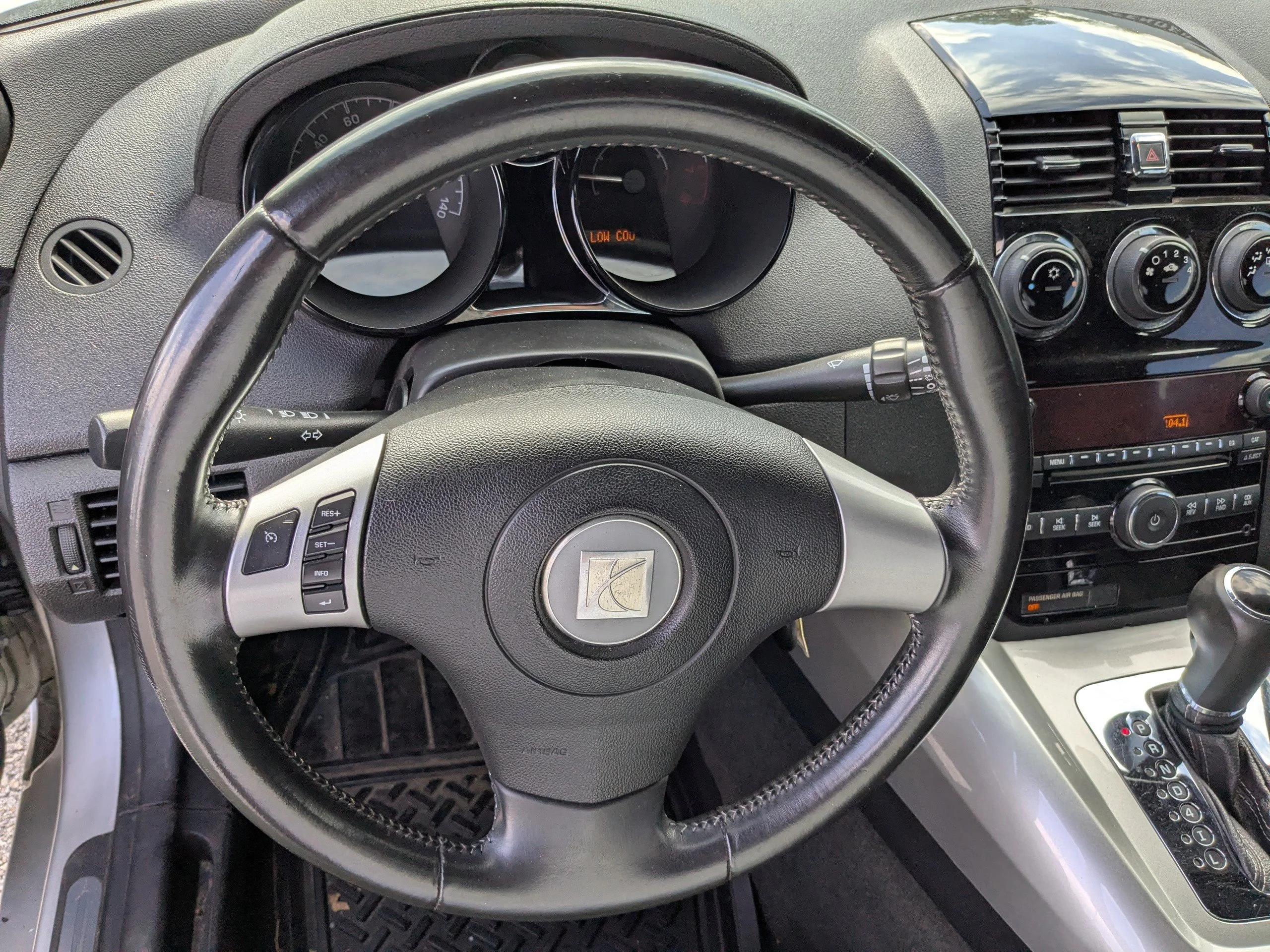 2008 Saturn Sky Roadster - Photo 17