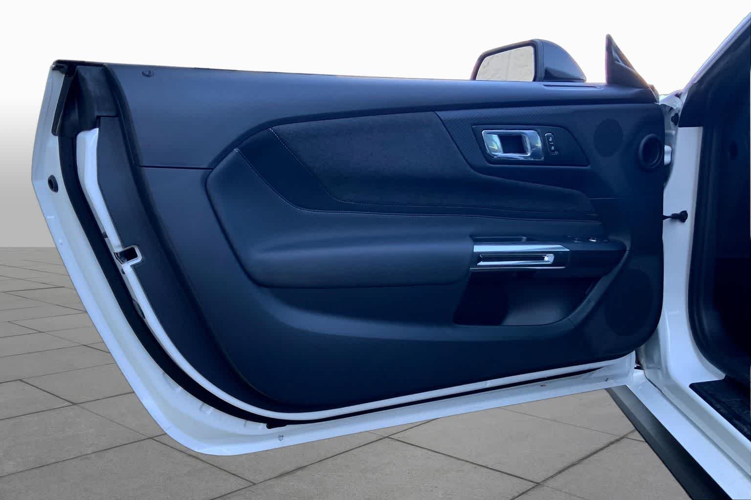New 2026 Oxford White Ford EcoBoost® Fastback image 9