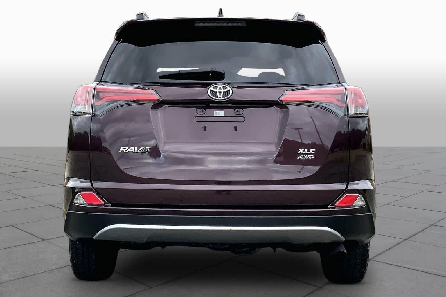 Used 2017 Black Currant Metallic Toyota XLE image 5
