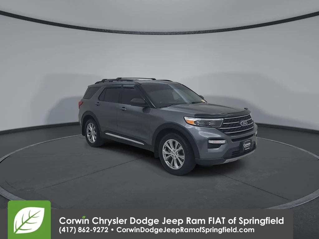 Used 2022 Gray Ford XLT image 3