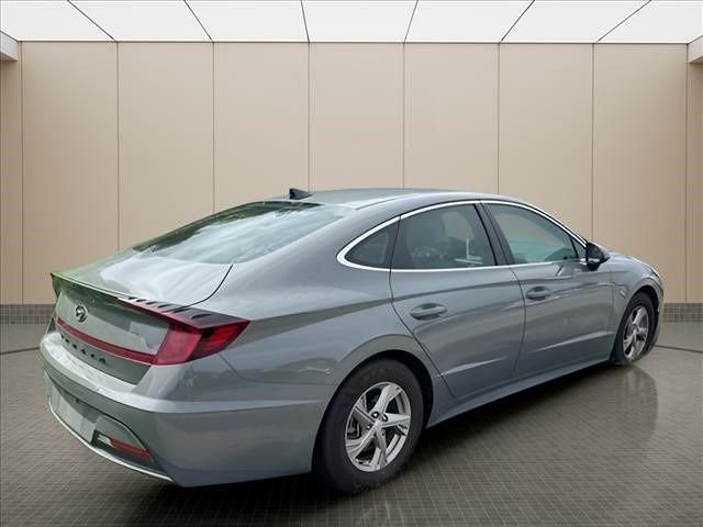 Used 2023 Gray Hyundai SE image 15