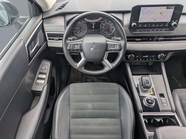 Used 2024 Gray Mitsubishi SE image 17