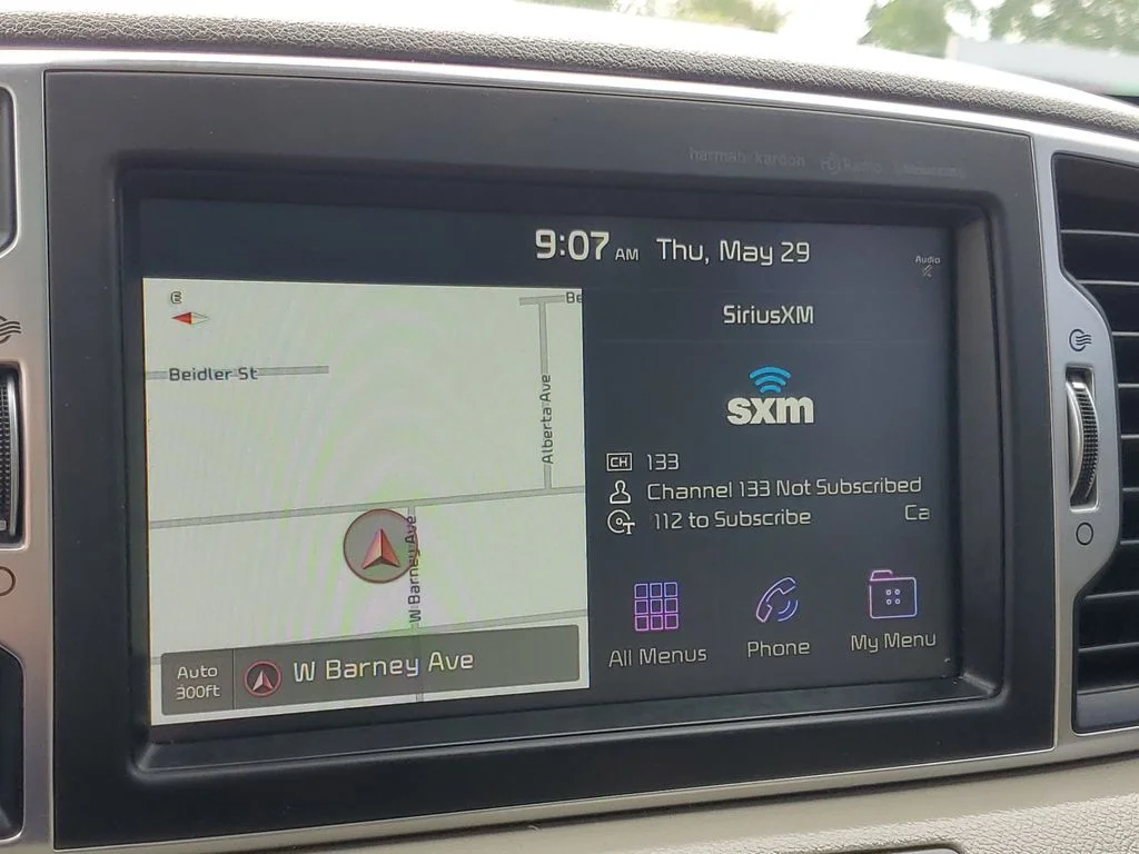 Used 2018 White Kia SX image 27