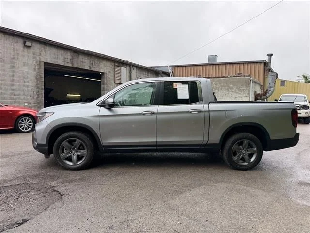 Used 2023 Silver Honda RTL image 8