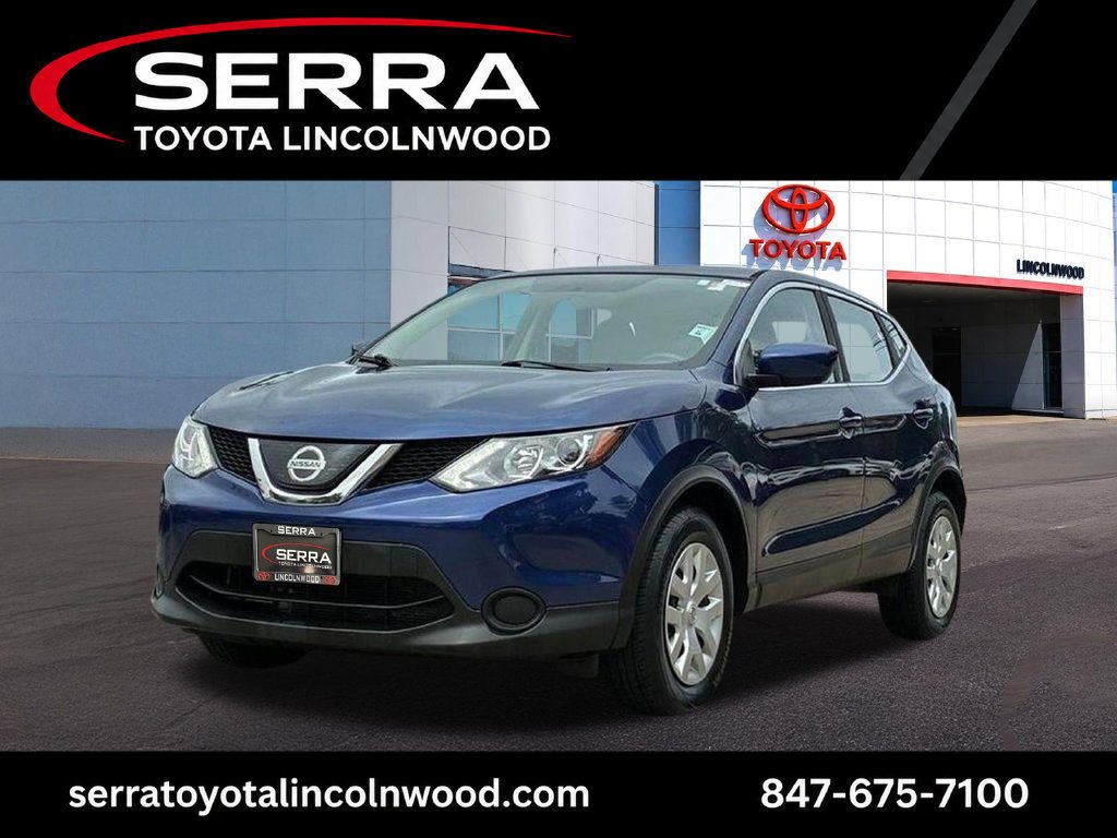 Used 2019 Blue Nissan S image 1