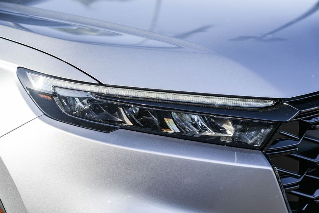 New 2026 Solar Silver Metallic Honda Sport Touring image 2
