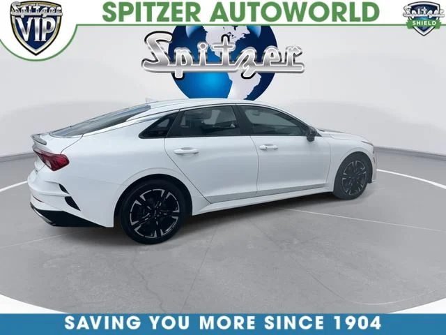 Used 2023 White Pearl Kia GT-Line image 9