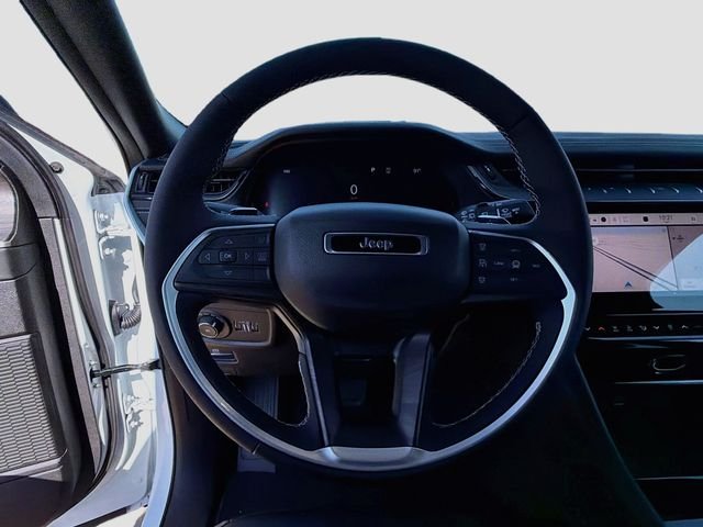 New 2027 White Jeep Limited image 11