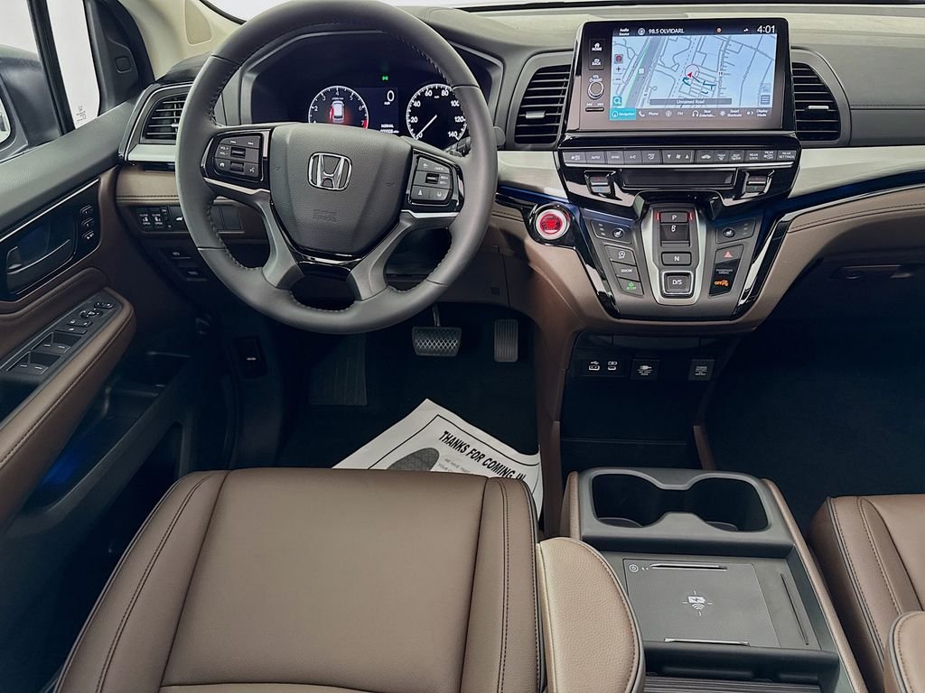 New 2026 Platinum White Pearl Honda Touring image 33