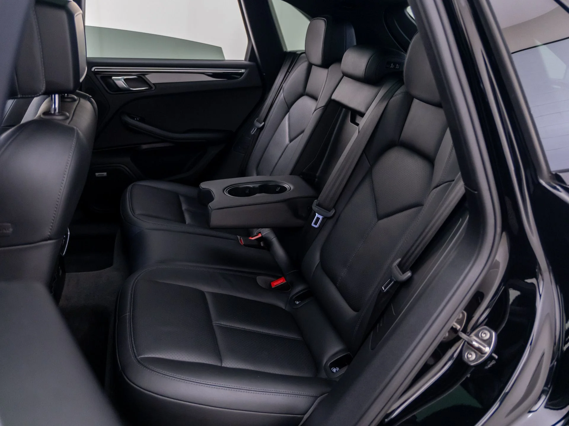 Used 2019 Black Porsche S image 5