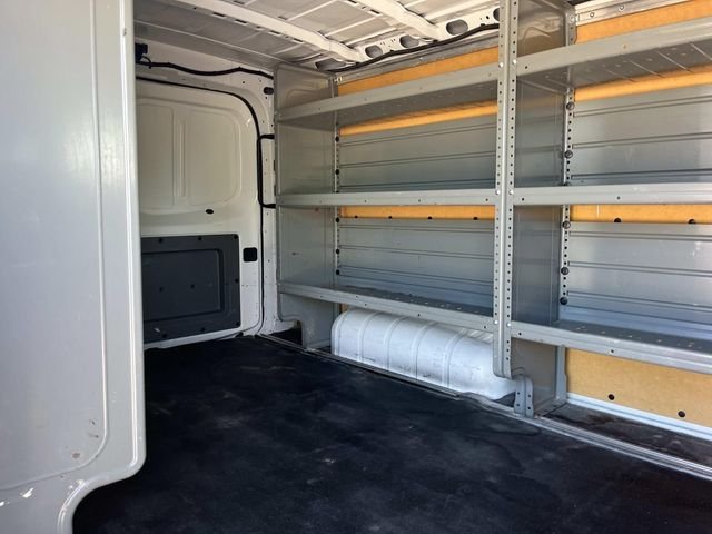 Used 2020 White Nissan SV image 21