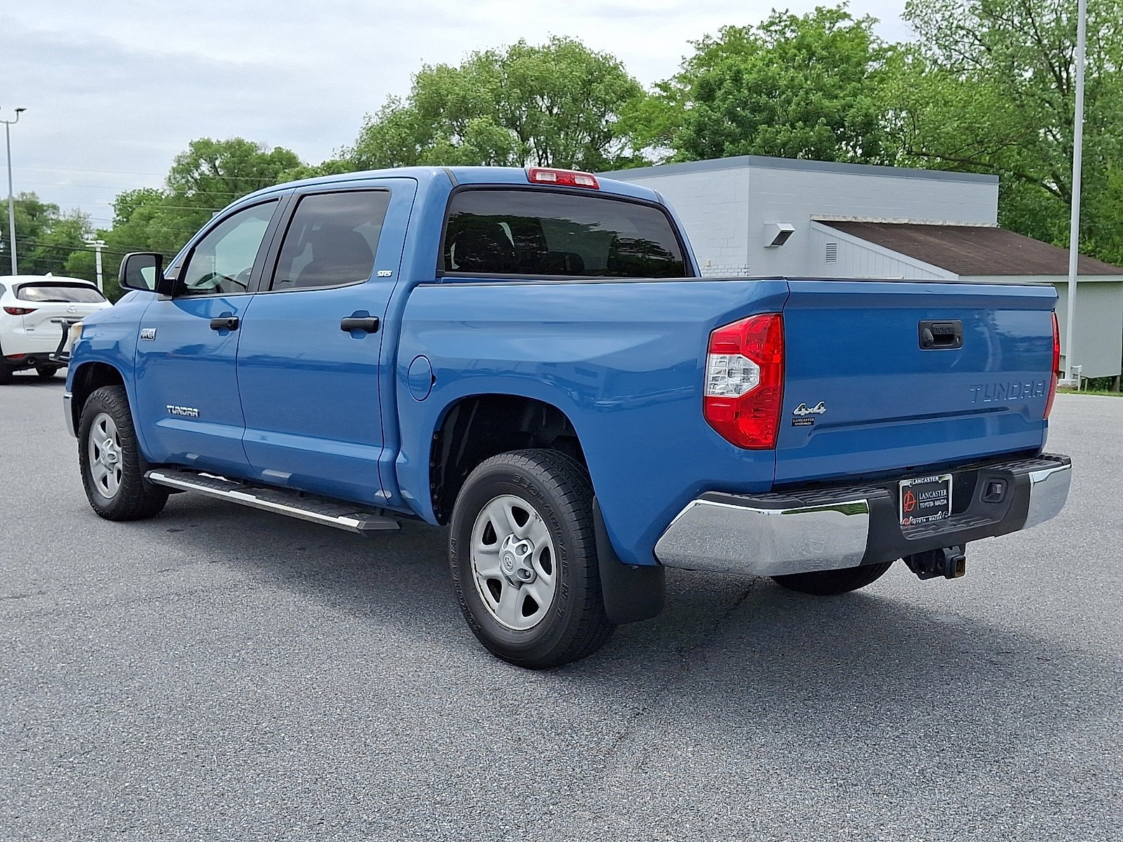 Used 2019 Cavalry Blue Toyota SR5 image 5