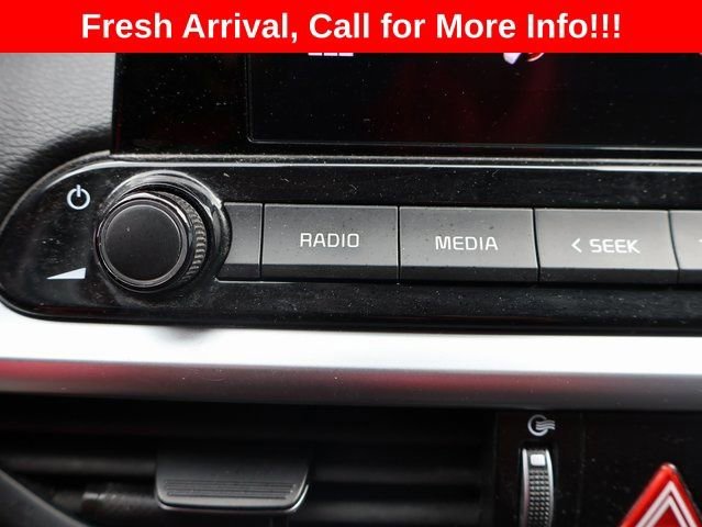 Used 2022  Kia LXS image 23