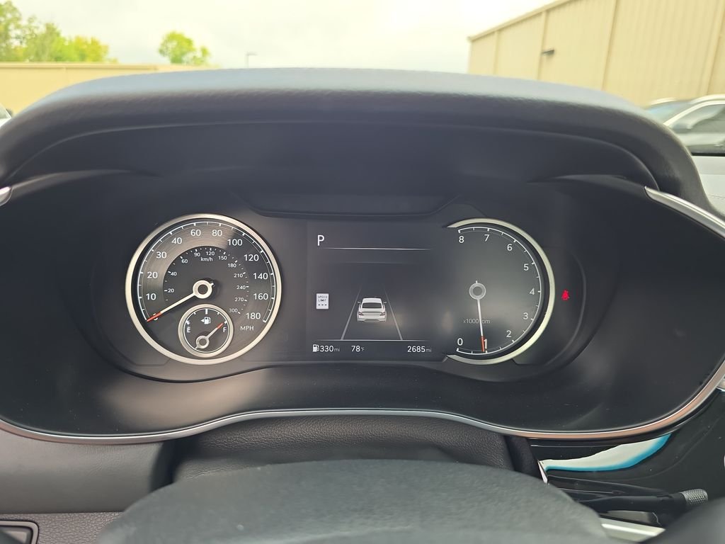 Used 2026 Silver Genesis 2.5T image 18