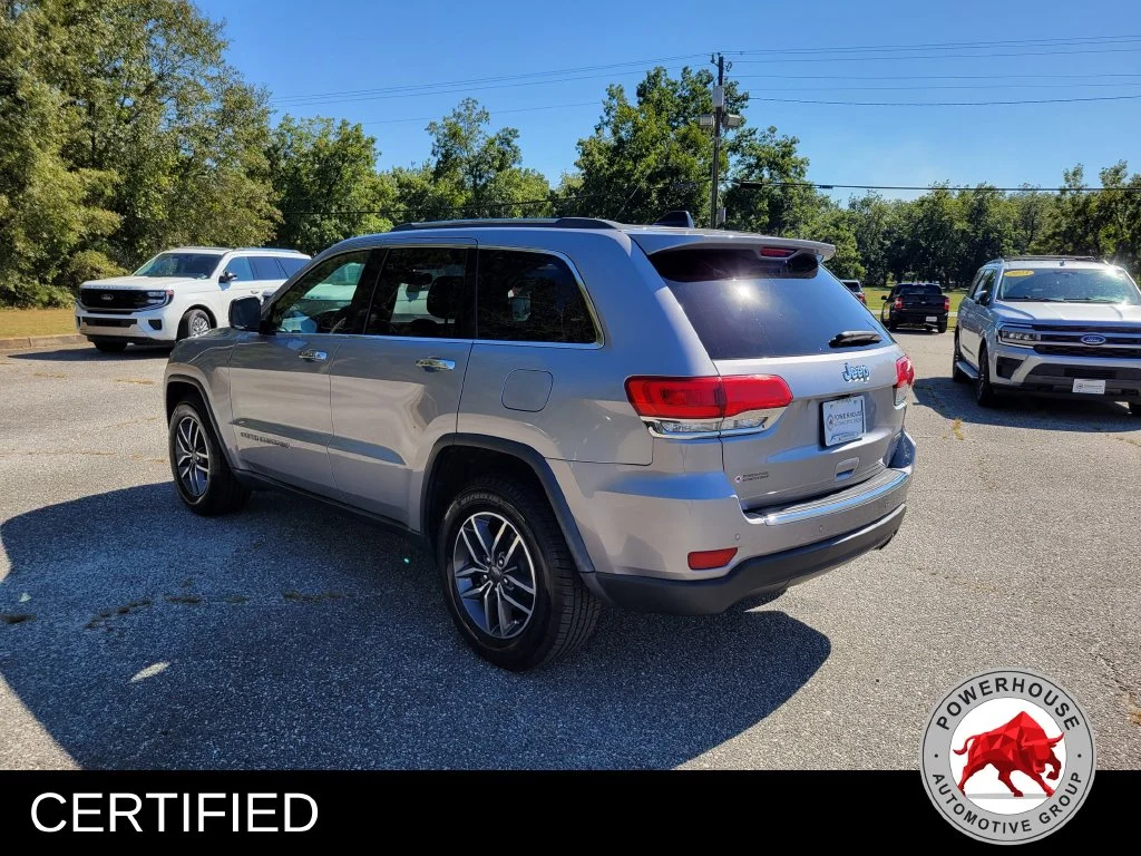 Used 2019 Silver Jeep Limited image 4