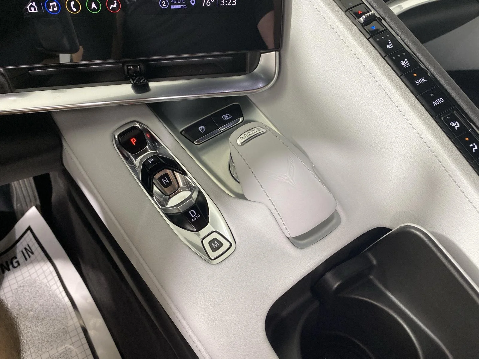 Used 2023 Arctic White Chevrolet 2LT image 29