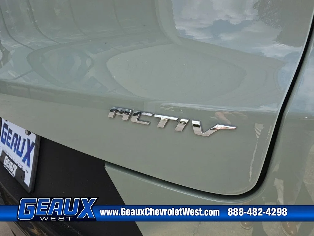 Used 2025 Green Chevrolet ACTIV image 34