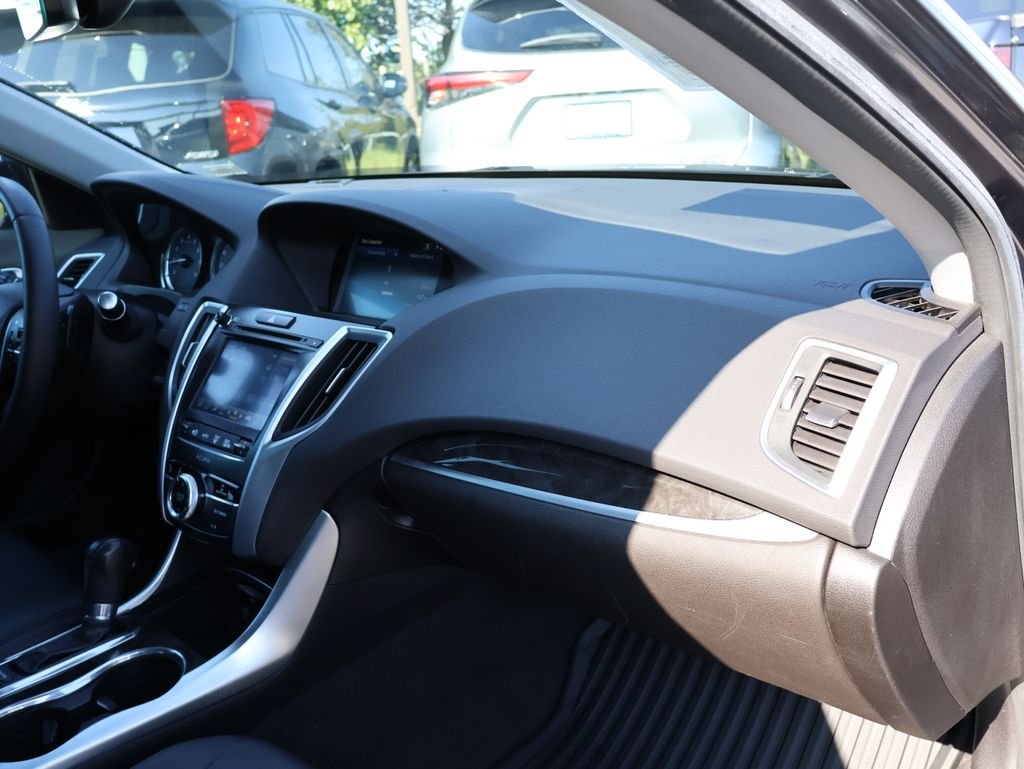 Used 2019  Acura 2.4L image 9