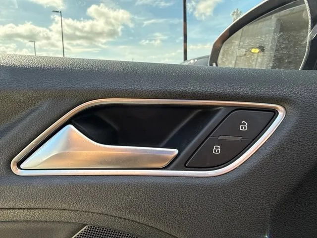 Used 2018 Daytona Gray Pearl Effect Audi 2.0T Premium Plus image 15