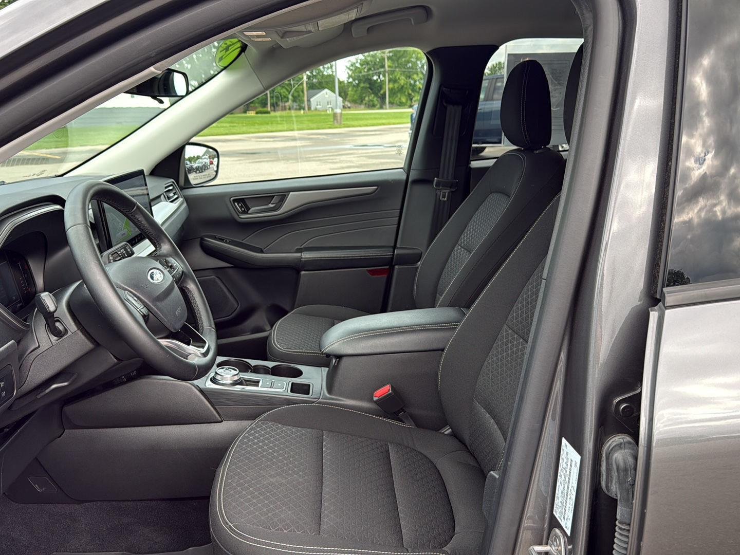 Used 2024 Carbonized Gray Ford Active image 10