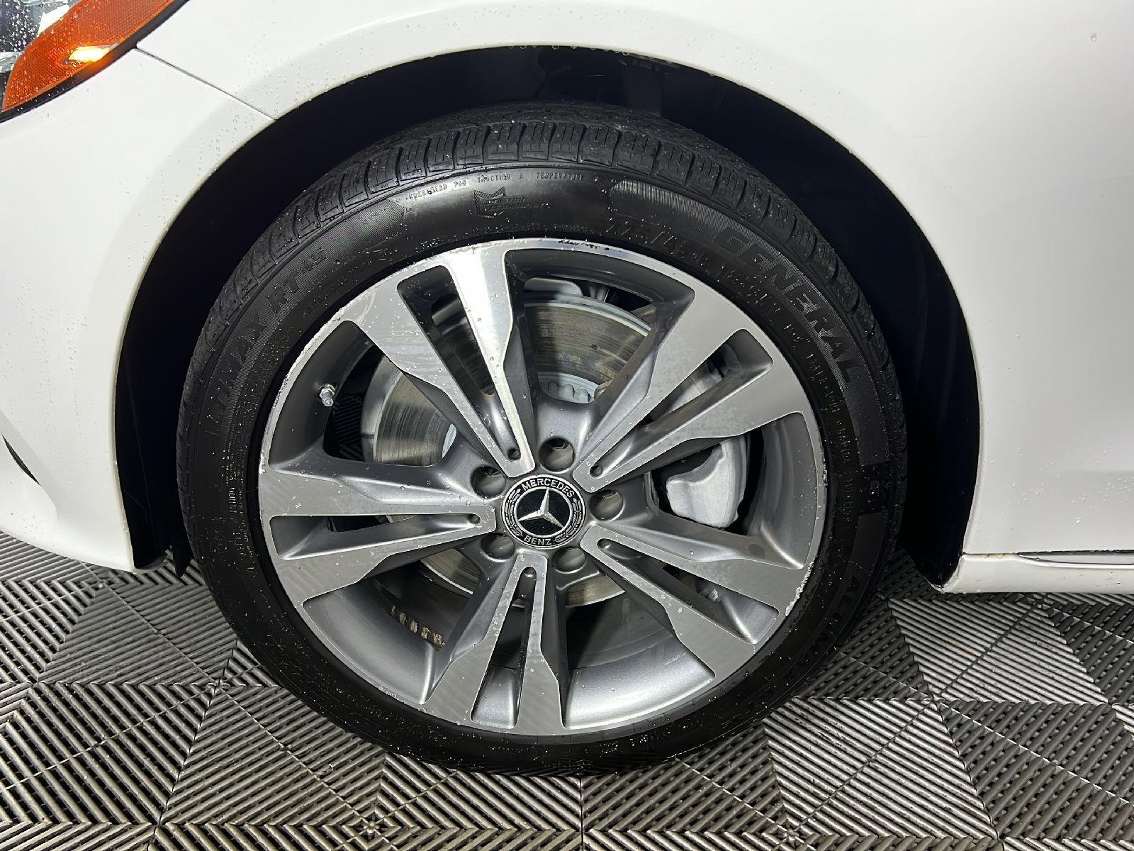 Used 2019 Polar White Mercedes-Benz C 300 image 14