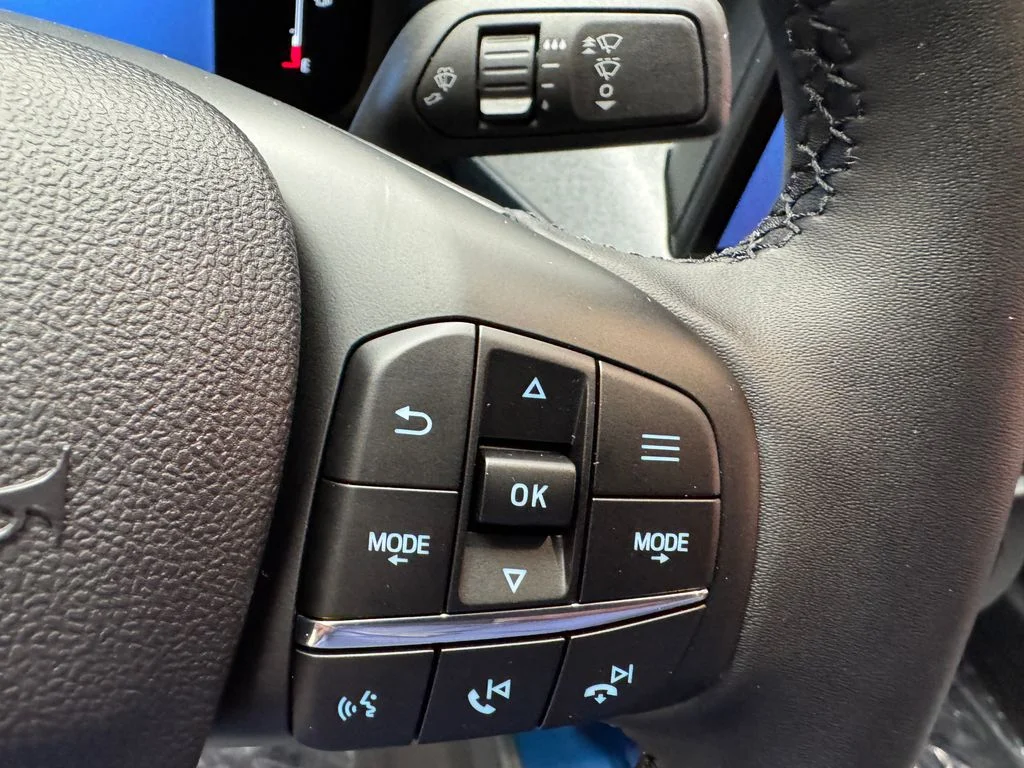 New 2026 Shadow Black Ford XLT image 15