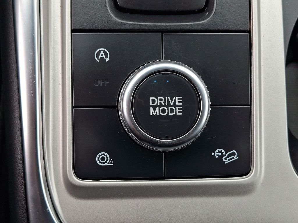 Used 2023 White Ford XLT image 24