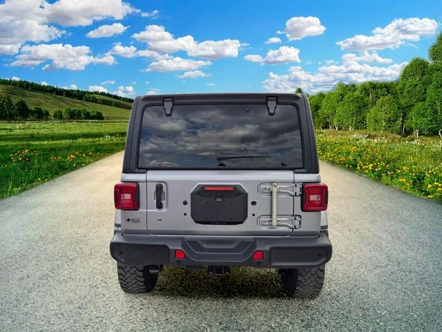 Certified Used 2019 Silver Jeep Unlimited Sahara image 5