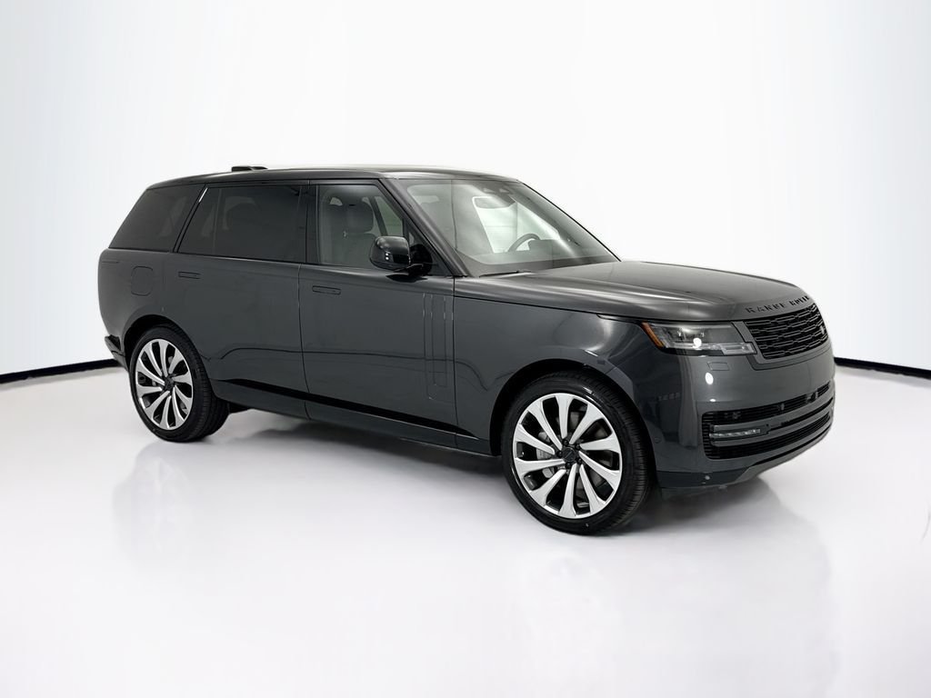 New 2026 Carpathian Gray Premium Metallic Land Rover SE image 3