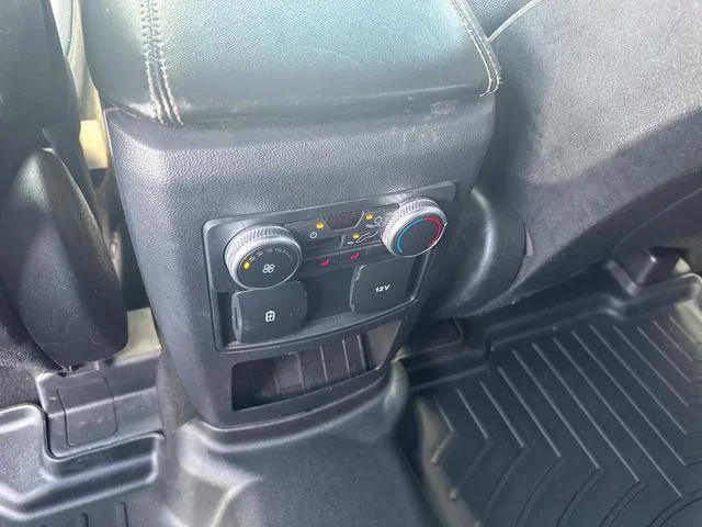 Used 2020 Red Ford XLT image 19