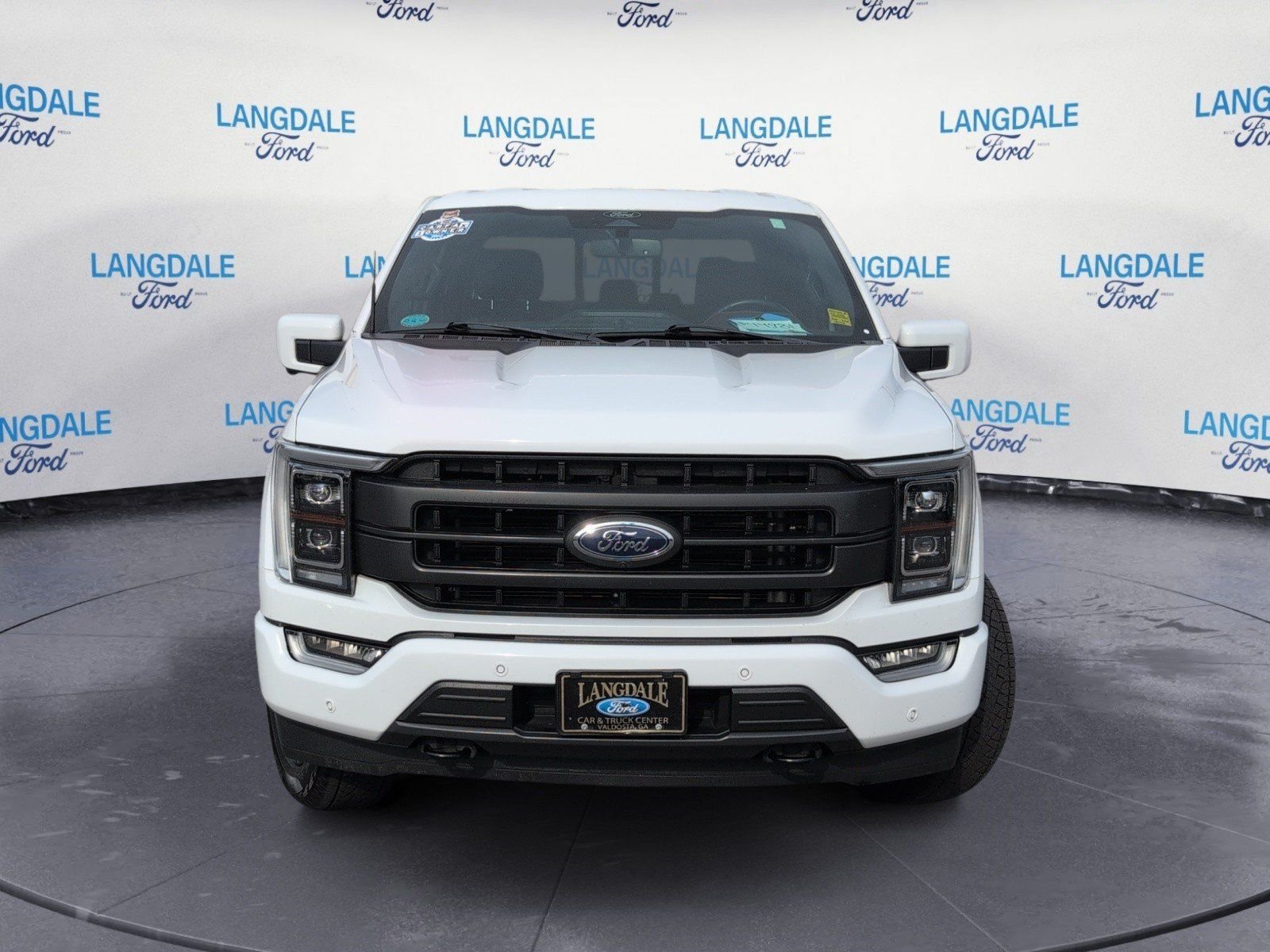 Used 2022 Oxford White Ford Lariat image 12