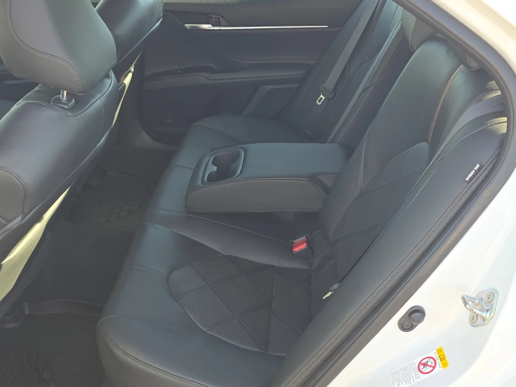2018 Toyota Camry XLE - Photo 29
