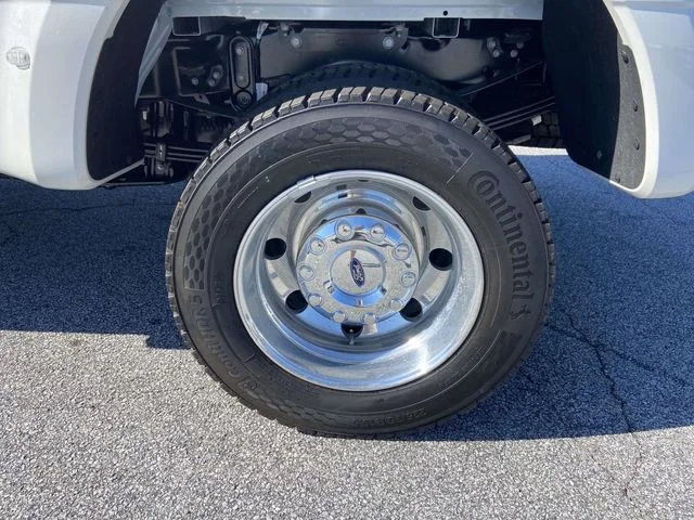 New 2026 Star White Metallic Tri-Coat Ford F-450® Platinum® image 7