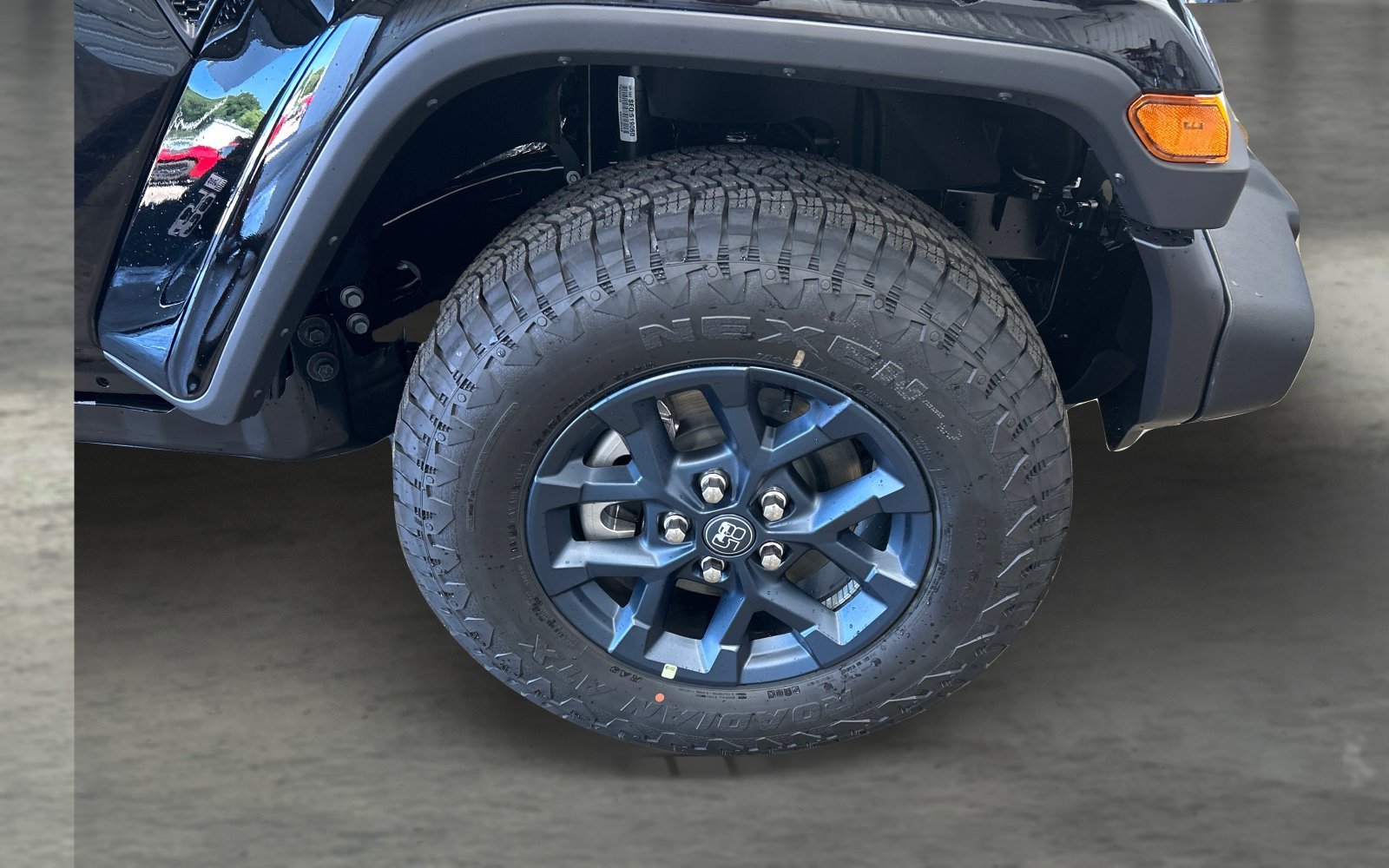 New 2026 Black Clear-Coat Exterior Paint Jeep 85th Anniversary Edition image 22