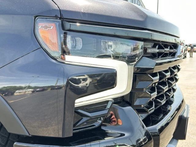 Used 2022 Ash Chevrolet ZR2 image 10