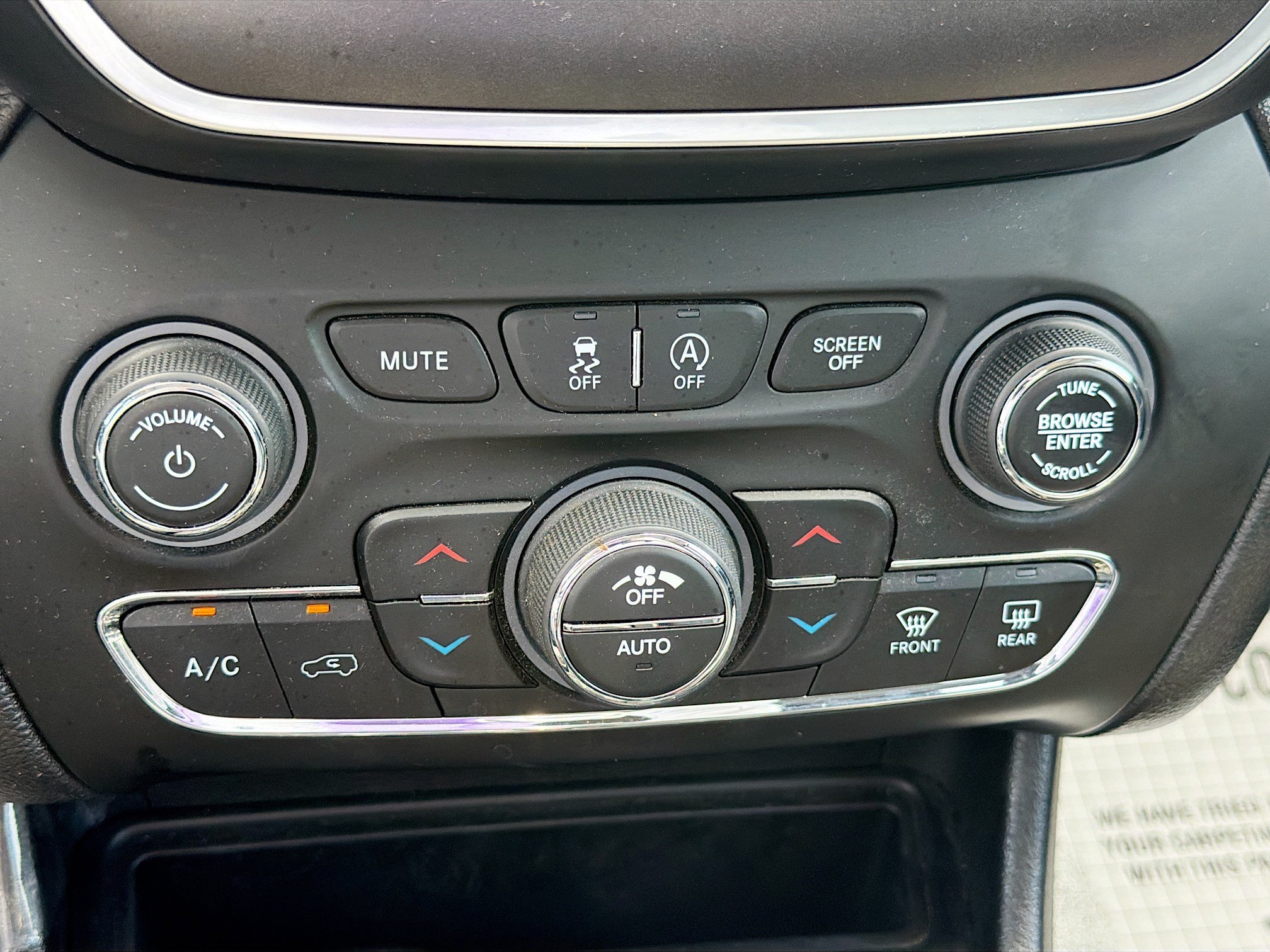 Used 2021 Velvet Red Pearlcoat Jeep Trailhawk image 35