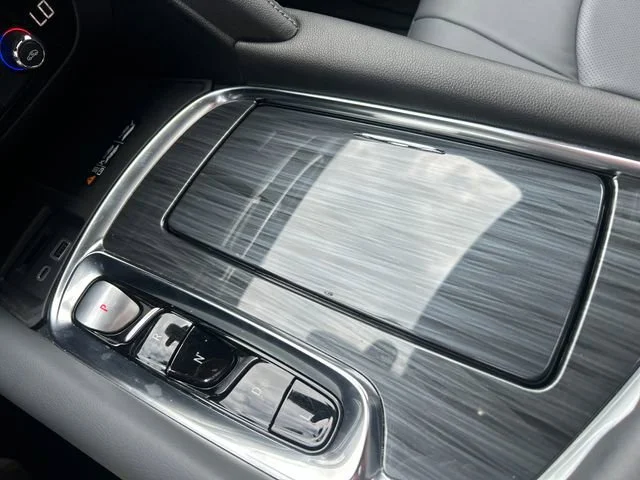 Used 2024 Moonstone Gray Metallic Buick Essence image 29