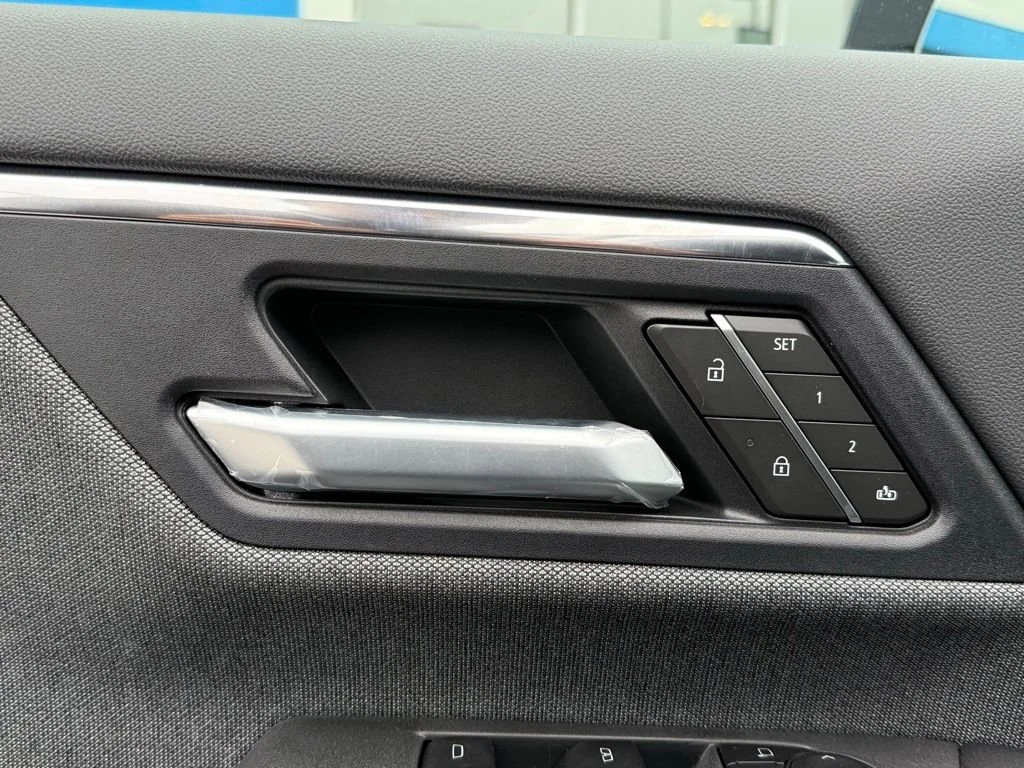 New 2026 Summit White GMC Elevation Extended Range image 27