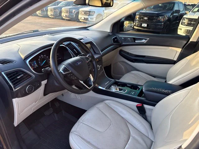 Used 2019 Agate Black Metallic Ford Titanium image 9
