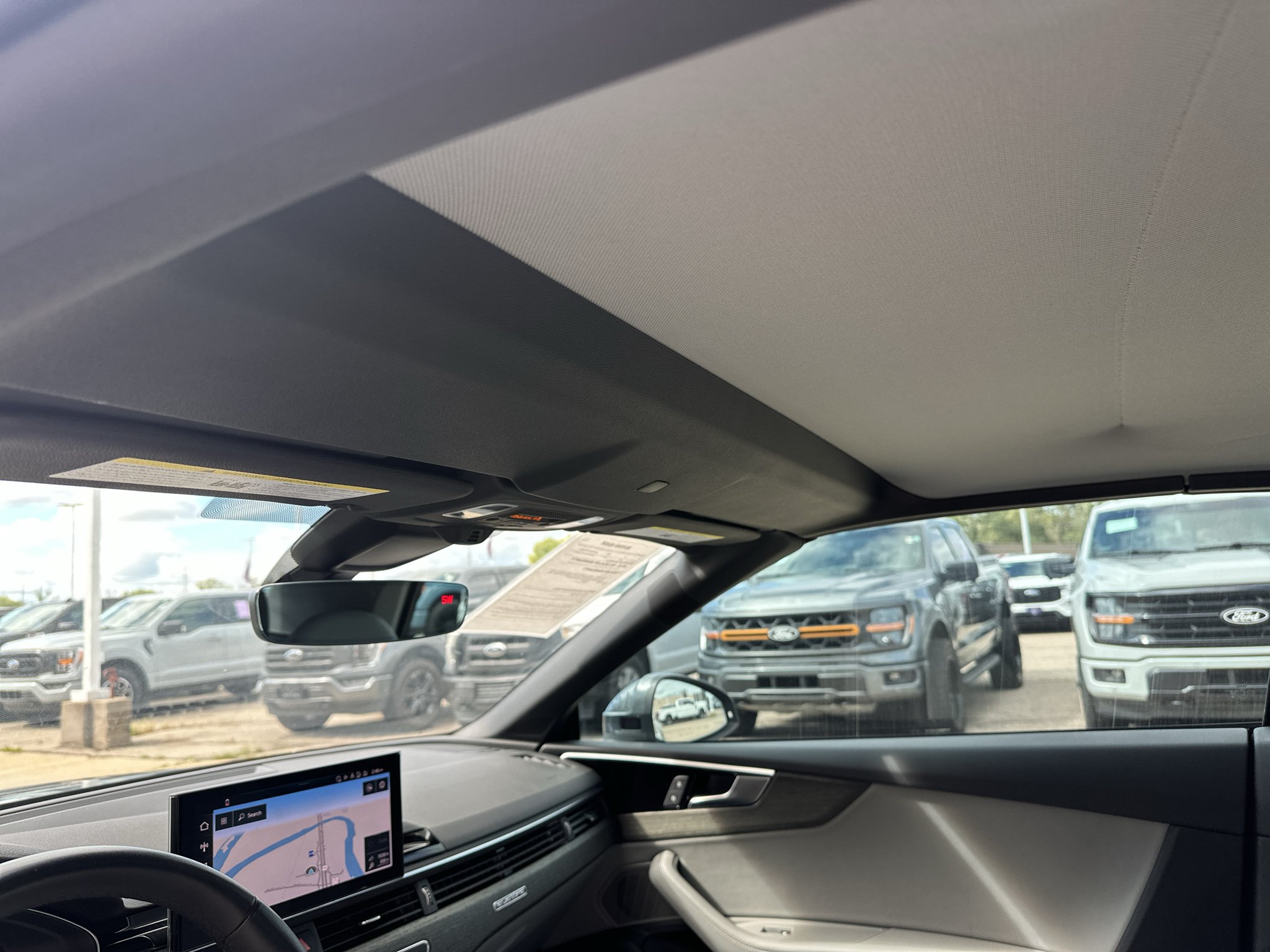 Used 2023 Daytona Gray Pearl Effect/Black Roof Audi S line Premium Plus image 28