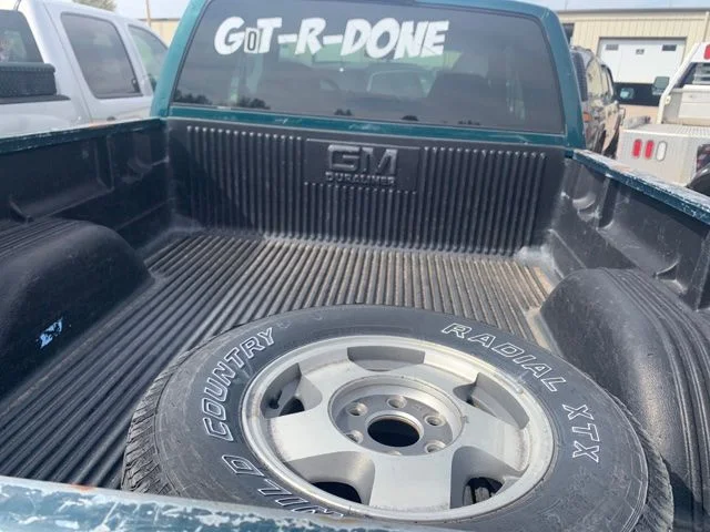 Used 1997 Green GMC SL image 4